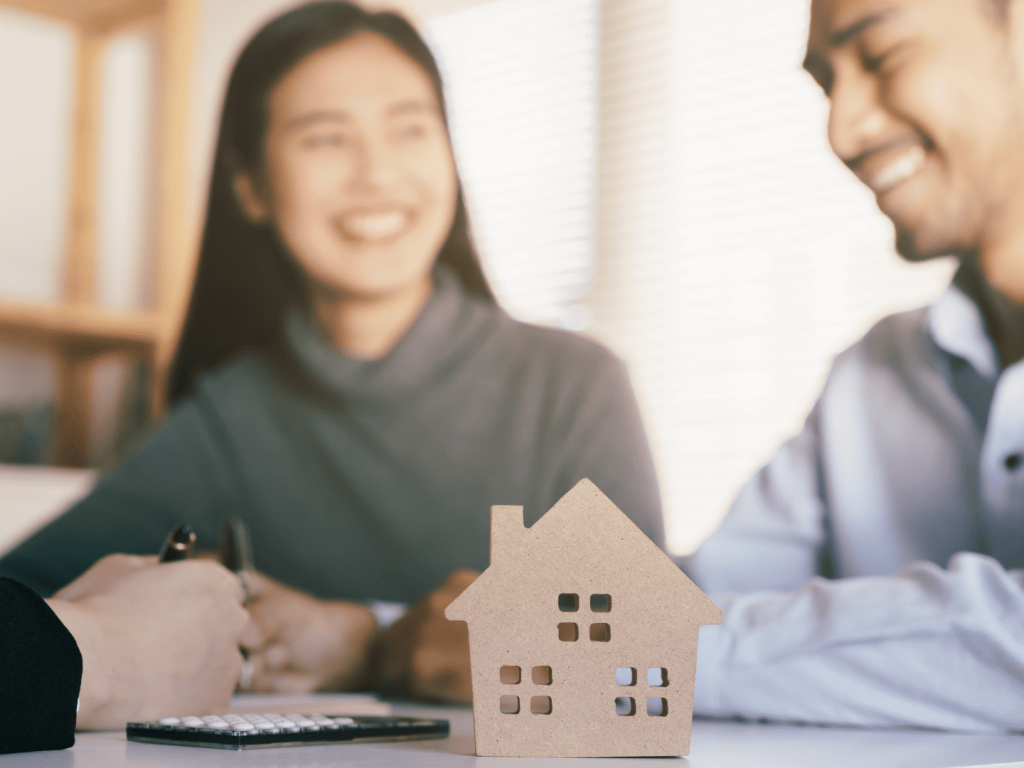 高雄借款推薦-夫妻正在像合法當舖房屋二胎貸款